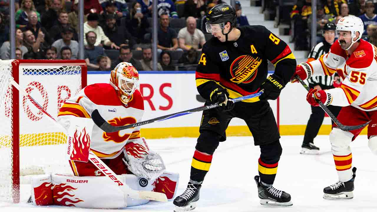 Omdiskuterat målbeslut vände matchen – Flames föll mot Canucks
