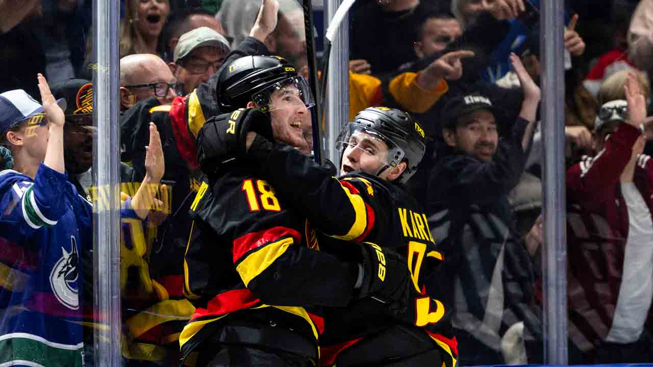 Öhgren tände gnistan när Canucks vände mot Flames i tredje perioden