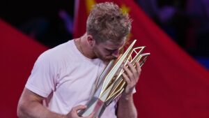 Spain's Alejandro Davidovich Fokina kisses the championship trophy after winning the men's singles final against Spain's Rafael Jodar at the Shanghai Masters tennis tournament in Shanghai, China, Sunday, Oct. 18, 2026. (Andy Wong/AP)