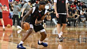 Toronto Raptors' Kawhi Leonard during NBA training camp action in Quebec City, Thursday, Oct. 1, 2026. (Jacques Boissinot/CP)