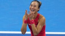 Olympic champ Zheng beats Andreeva in China Open final for first title in two years