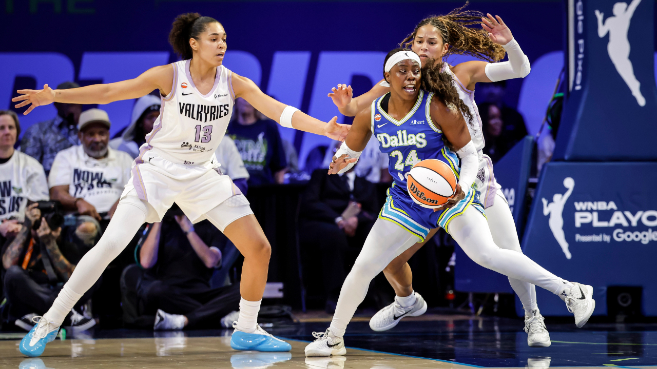 Ogunbowale scores playoff-record 45, Wings top Valkyries in OT to force Game 3