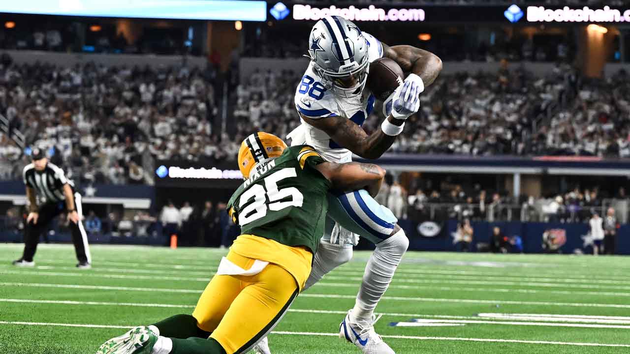 Cowboys and Packers meet in Sunday Night Football matchup