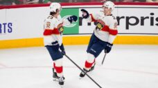 Lars Eller scores late goal as Panthers top Blackhawks