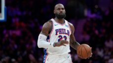 Six-pack of new-look NBA teams tip off season with triple-header